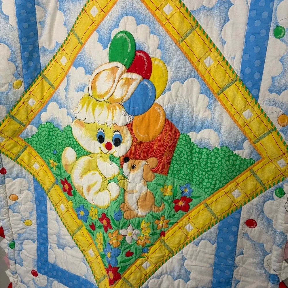 Handmade Vintage Baby Quilt Bunny Puppy Balloons Prairie Point Edge 32x38